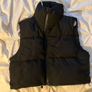 Cropped puffer vest